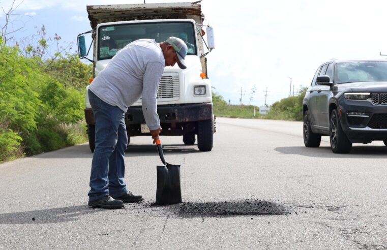 Refuerzan mantenimiento en la carretera Progreso-Uaymitún por temporada vacacional*