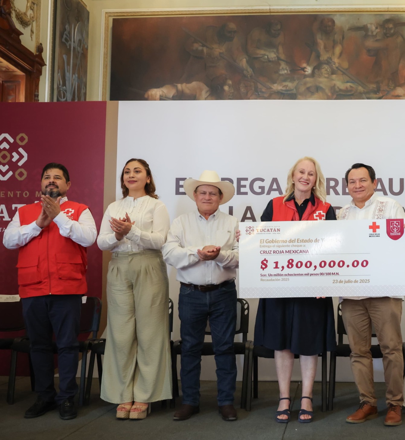 Huacho Díaz reafirma su apoyo a la Cruz Roja