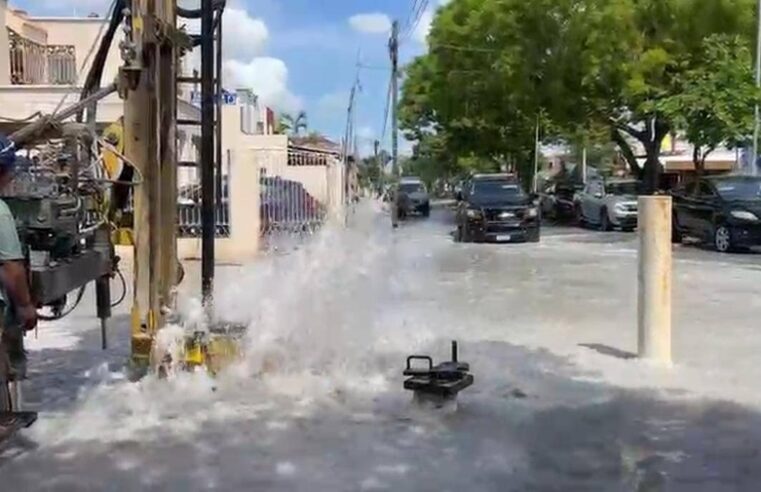 Apoya el Ayuntamiento a la Japay por daños a una tubería en la avenida 7 de Pensiones