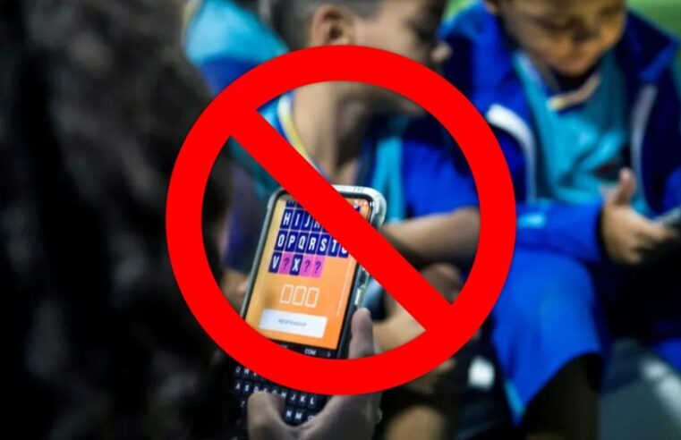El Congreso de Querétaro aprueba reforma para prohibir el uso de celulares en escuelas