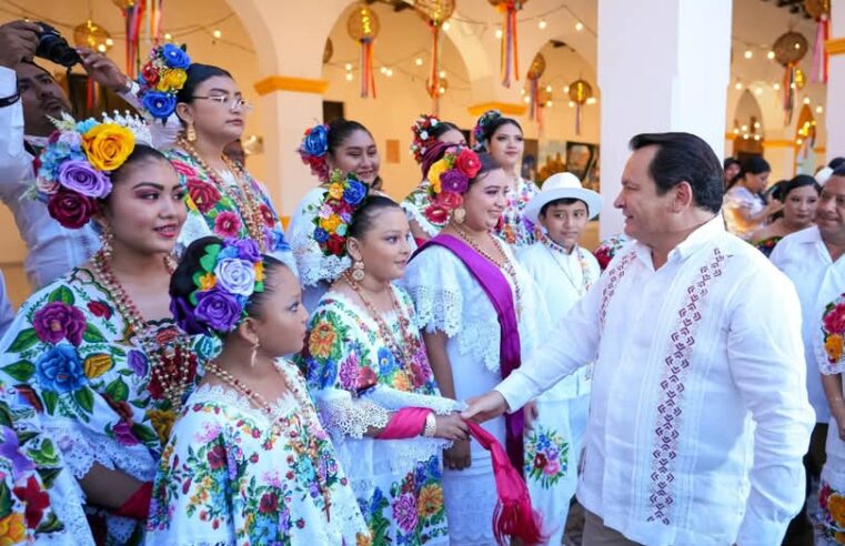 Díaz Mena refrenda compromiso con juventudes de Yucatán