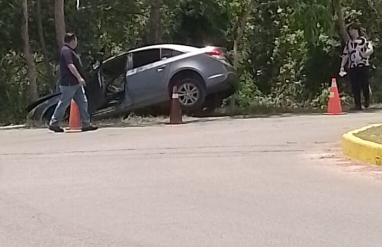 Estudiante de Derecho deja en ridículo a la UADY por no respetar las leyes