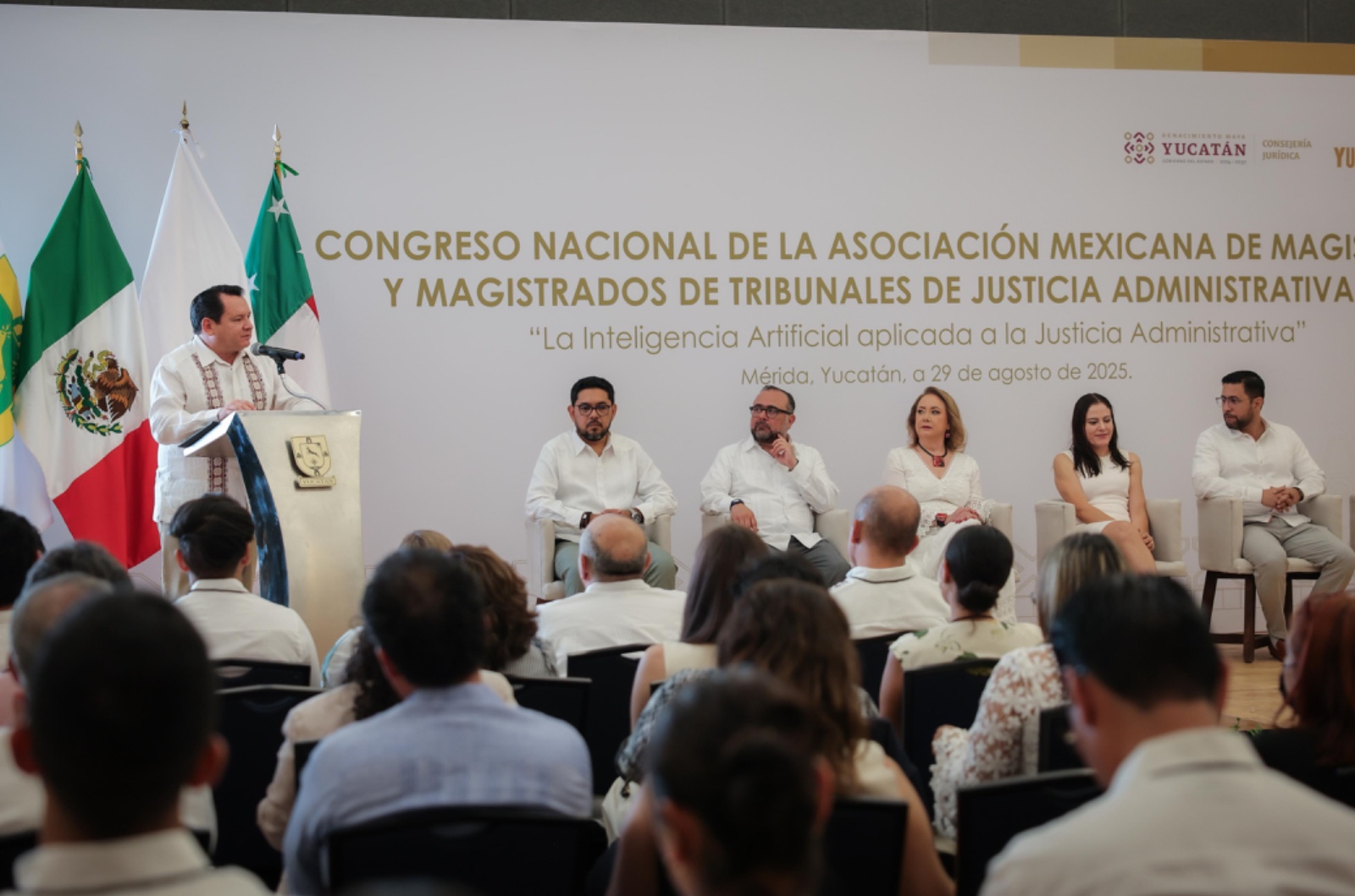 Analizan magistrados uso de inteligencia artificial en justicia desde Yucatán