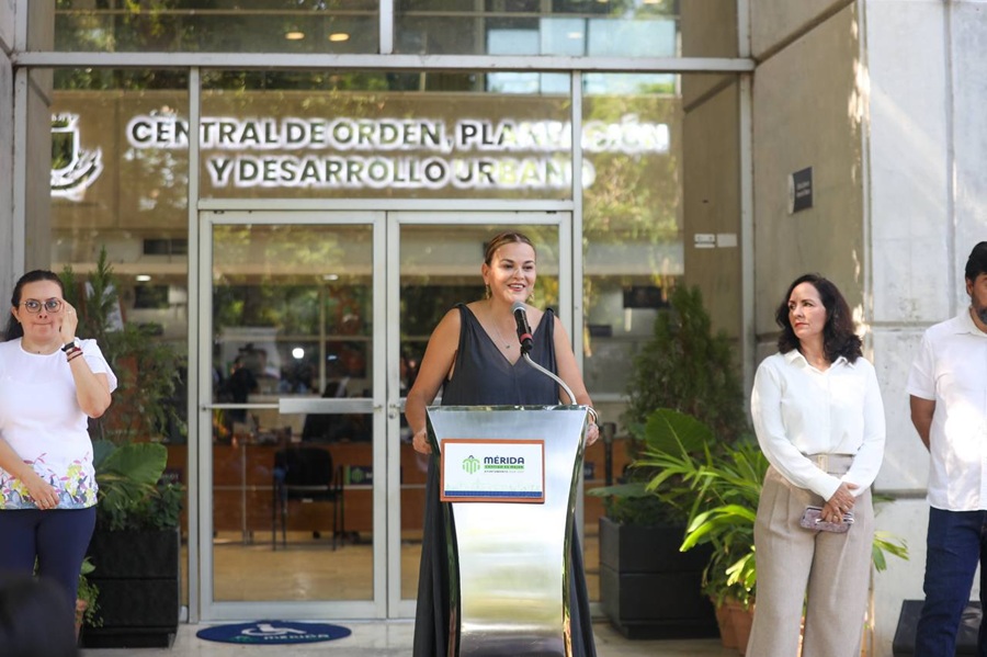 Cecilia Patrón crea la Central de Orden, Planeación y Desarrollo Urbano