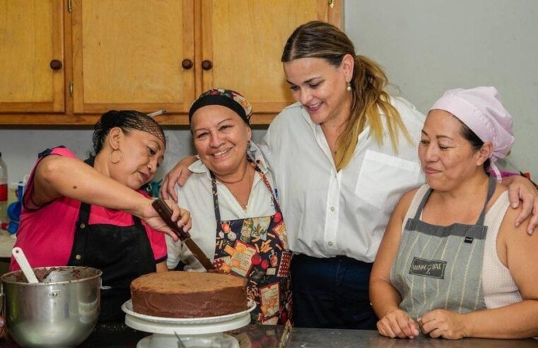 Cecilia Patrón presenta los nuevos Centros Aprende en Mérida