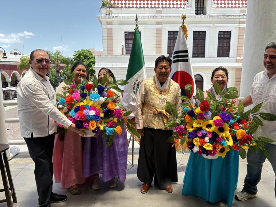 El Ayuntamiento de Mérida y la comunidad coreana celebran lazos de amistad