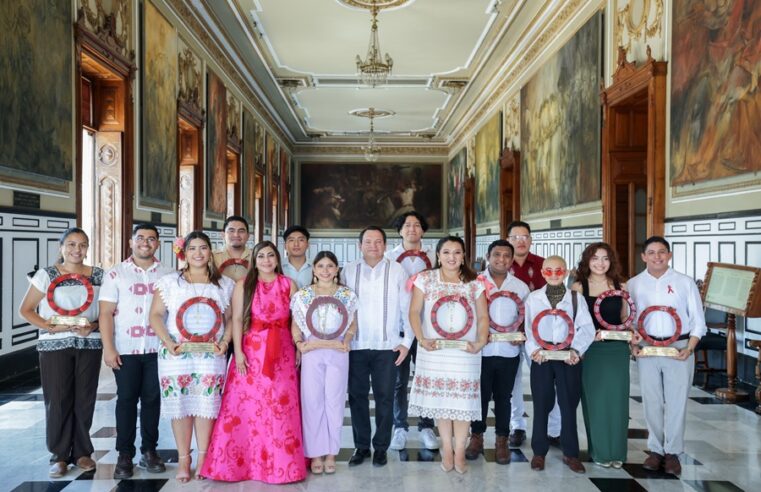 Premian talento y compromiso de las juventudes yucatecas