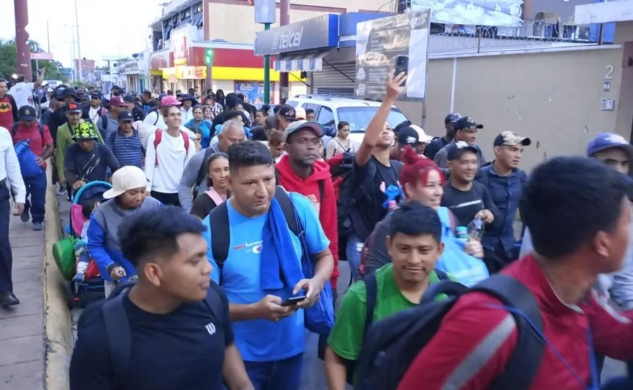 Migrantes parten en caravana desde Chiapas y buscan llegar a Canadá y Alemania