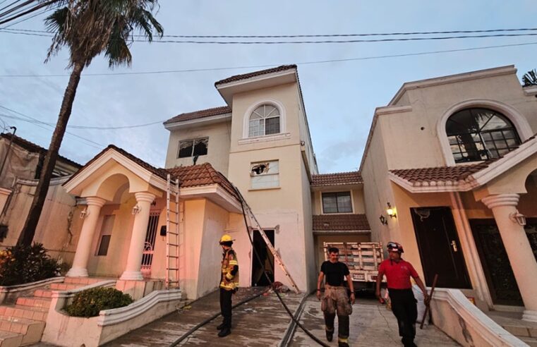 Mueren tres mujeres tras un incendio en un anexo de Monterrey