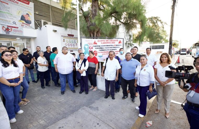 Trabajadores del Centro de Salud de Mérida exigen la renuncia del director