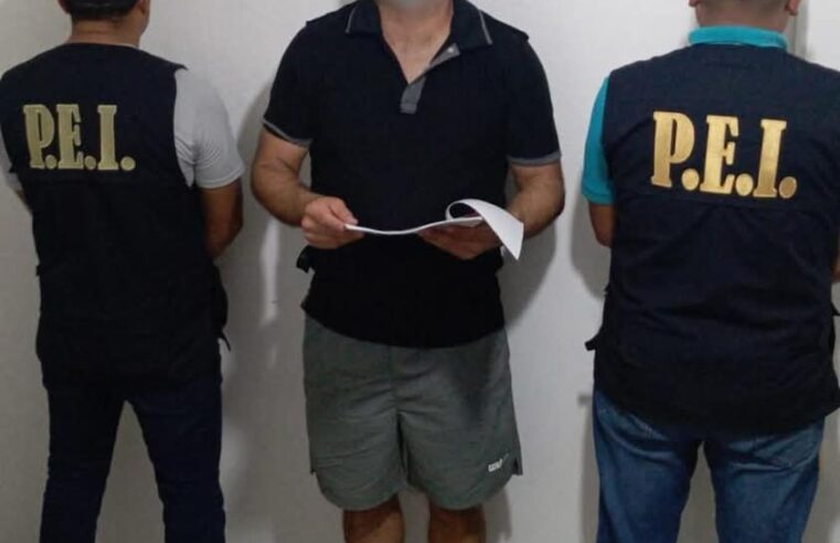 Fuereño se roba auto de agencia haciéndose pasar por chofer del dueño