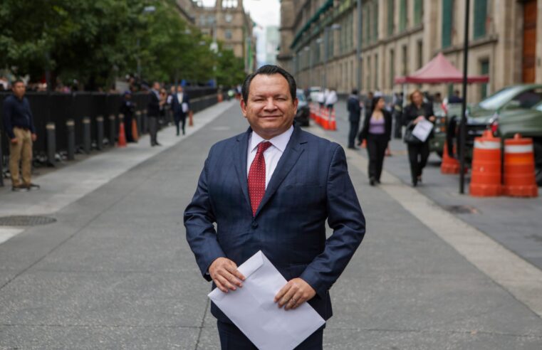 Huacho Díaz reconoce apoyo de la Federación en beneficio de Yucatán