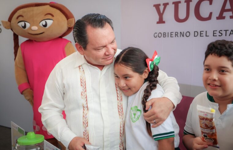 Huacho Díaz renueva escuela con casi 100 años de historia en Progreso