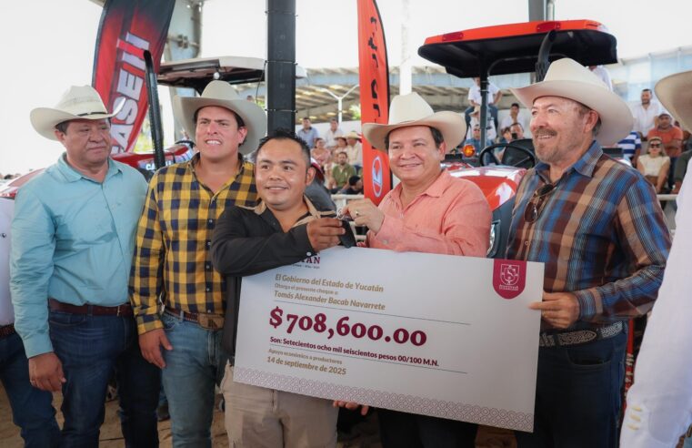 Impulsa Huacho Díaz la modernización del campo yucateco