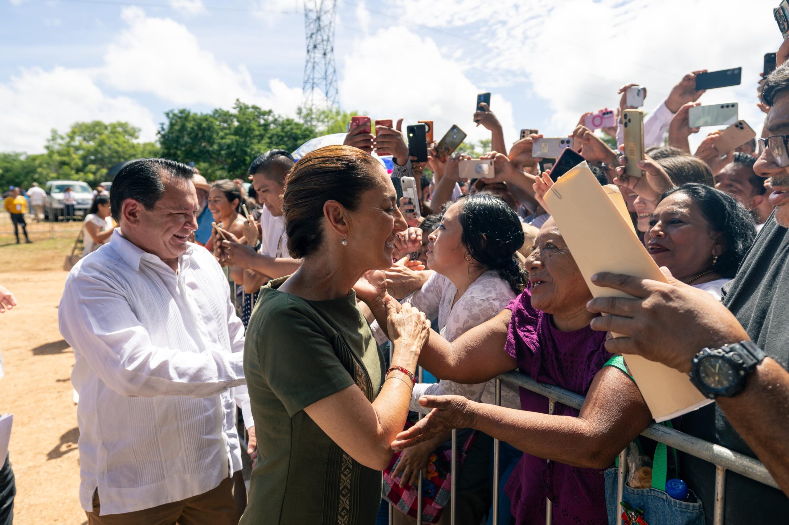 Presidenta Sheinbaum reafirma compromiso con el bienestar y la transformación de Yucatán
