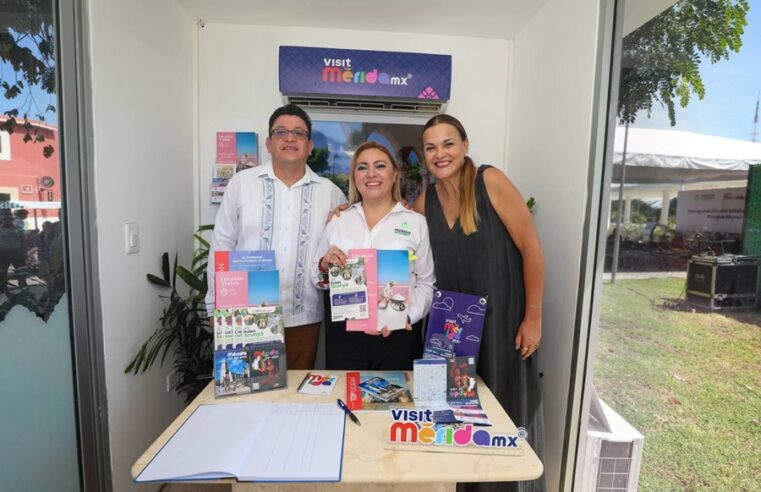 El Ayuntamiento estrena módulo de tnformación turística en el Parque de la Plancha.