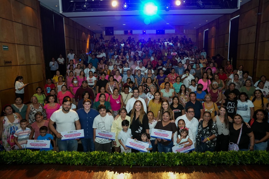 Incrementa Cecilia Patrón apoyos económicos para niñas, niños y jóvenes con discapacidad 