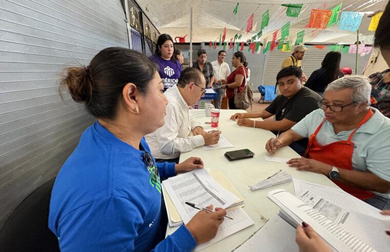 Cercanía en los mercados: el Ayuntamiento de Mérida atiende a locatarios de Santa Ana