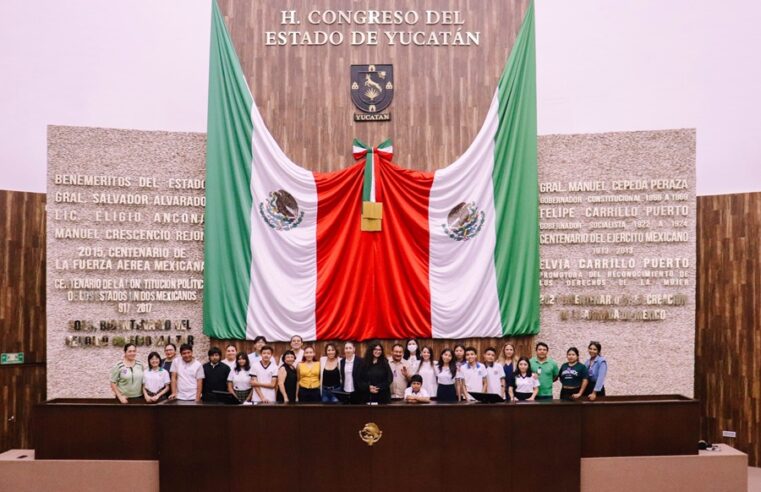 Cabildo Juvenil de Mérida visita el Congreso de Yucatán