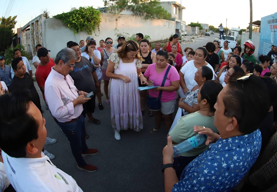 En tiempo real, Cecilia Patrón responde a gestiones en las calles de Mérida
