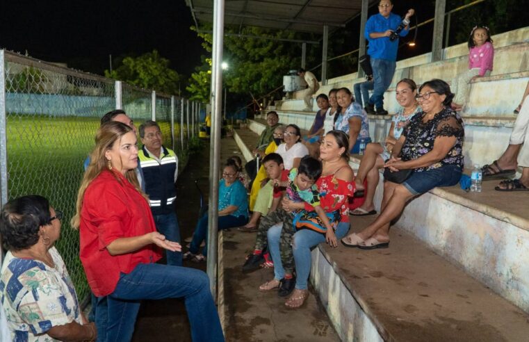 Levanta Cecilia Patrón gestiones ciudadanas y lleva a nivel calle a las dependencias del Ayuntamiento