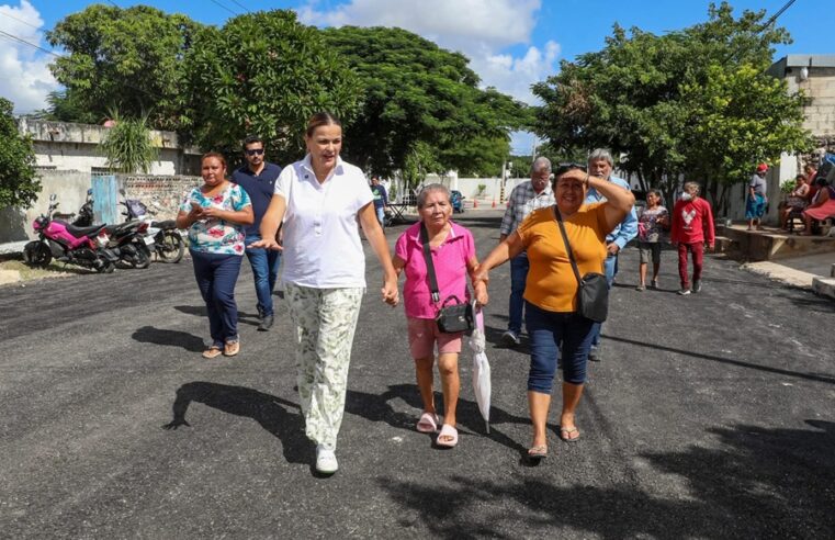 Entrega Cecilia Patrón más calles nuevas y repavimentadas