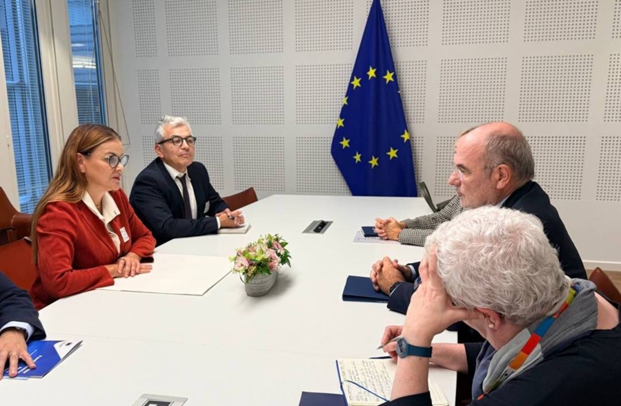 Cecilia Patrón asiste a foro europeo por fondos que fortalezcan programas municipales