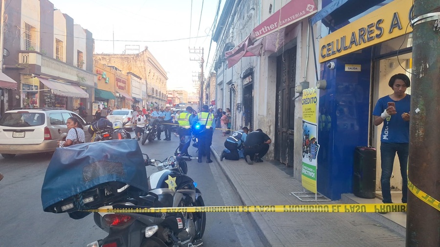 La muerte lo sorprende caminando en el centro de Mérida