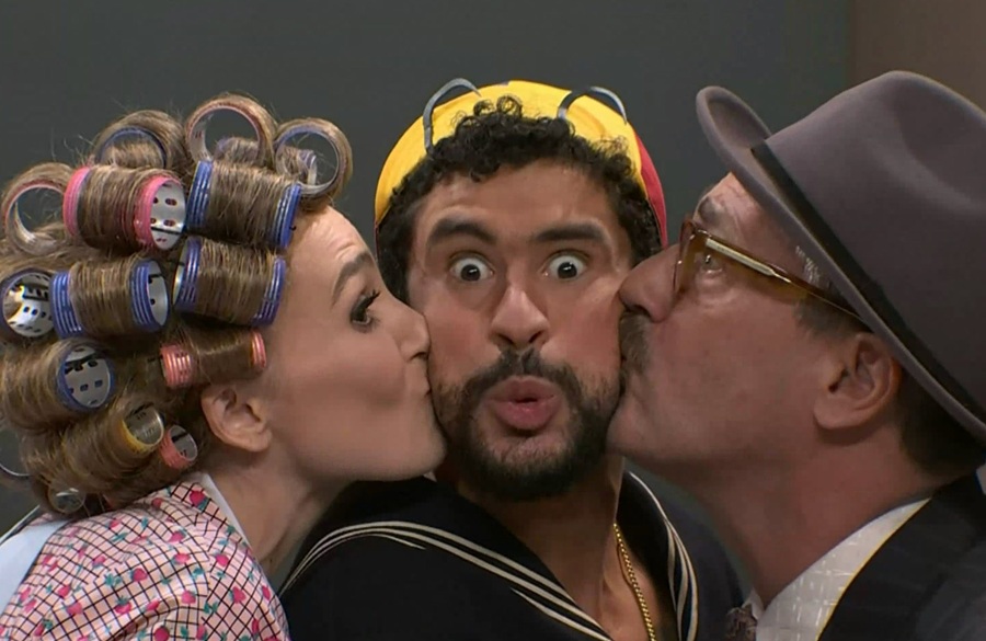 Bad Bunny causa sensación como Quico en homenaje a “El Chavo del 8”