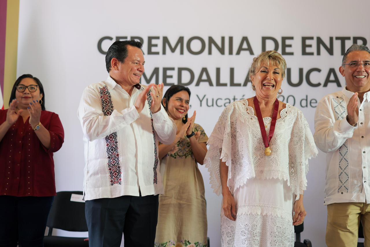 Maricarmen Pérez recibe la Medalla Yucatán 2025