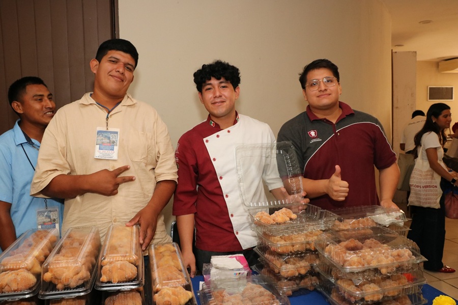 Ayuntamiento de Mérida motiva a universitarios a hacer su servicio social con sentido comunitario