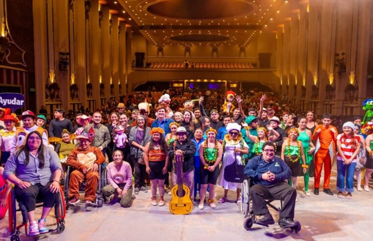 Con obra de teatro, el Ayuntamiento recauda 700 kilos de alimentos para comedores en el sur de Mérida