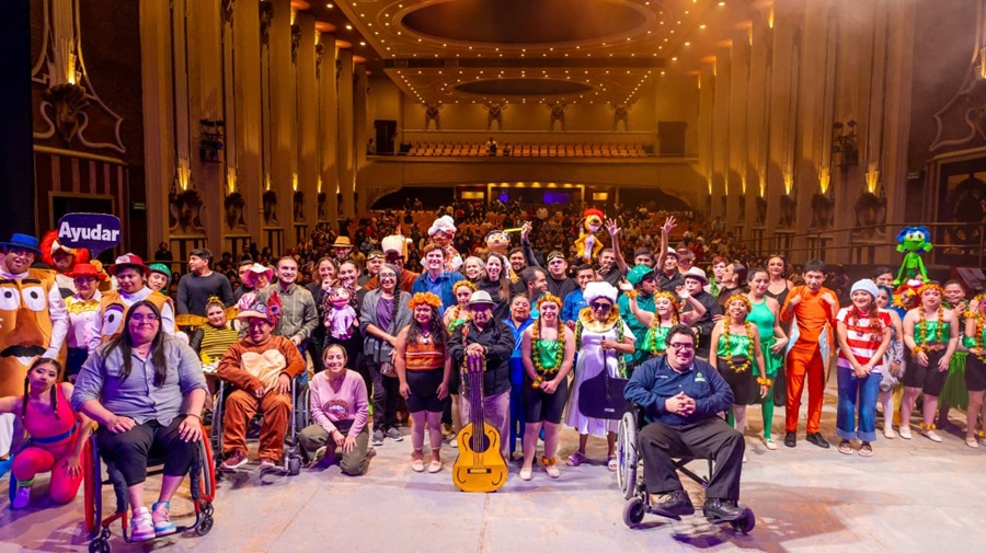 Con obra de teatro, el Ayuntamiento recauda 700 kilos de alimentos para comedores en el sur de Mérida