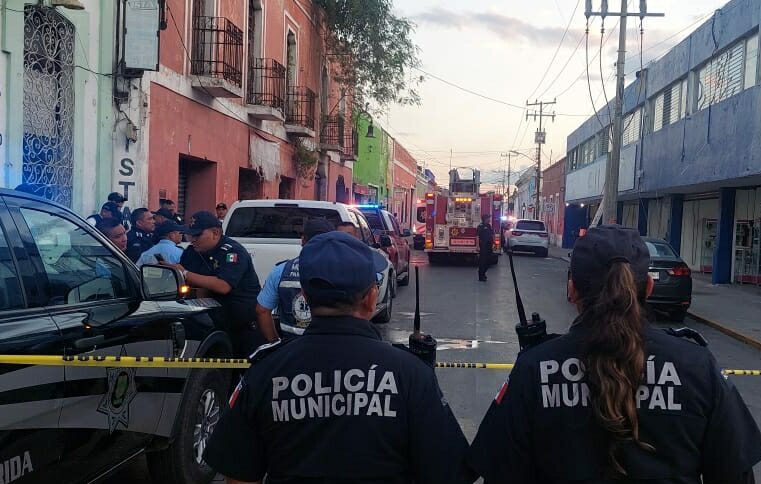 Pintor muere electrocutado en el techo de un edificio en el centro de Mérida