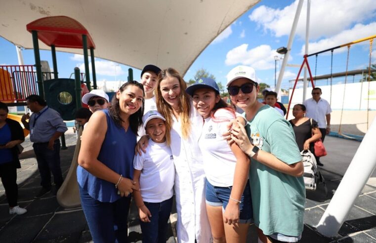 Cecilia Patrón acerca todos los servicios del Ayuntamiento a cada colonia