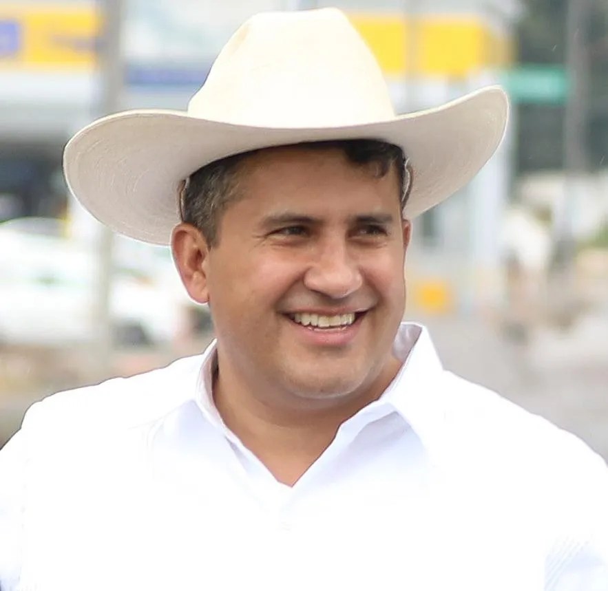 Asesinan a tiros al alcalde de Uruapan, Michoacán