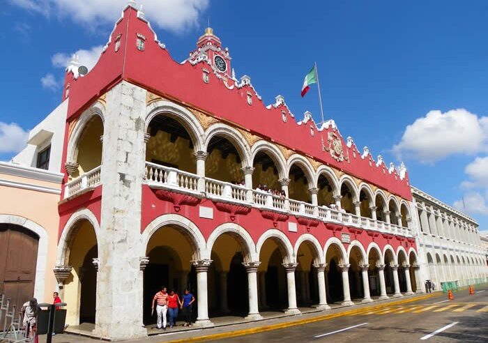 El Ayuntamiento tendrá horarios especiales por el lunes, día inhábil por  aniversario de la Revolución