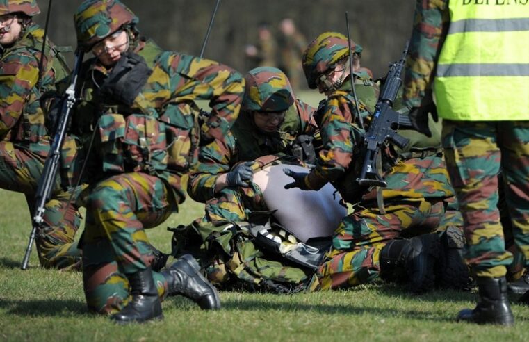 Bélgica pagará 40 mil pesos al mes a jóvenes que hagan el servicio militar