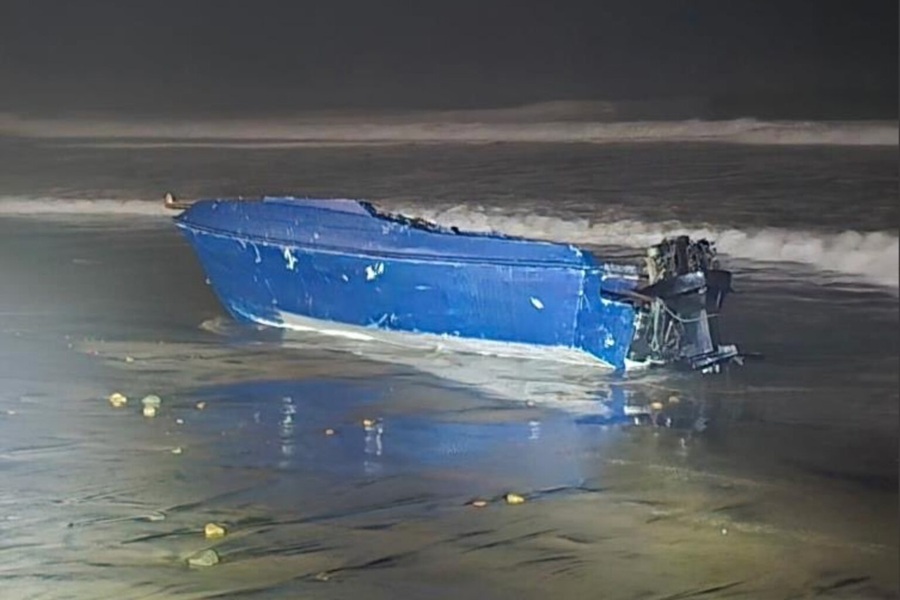 Mueren cuatro migrantes tras volcadura de un bote en Estados Unidos