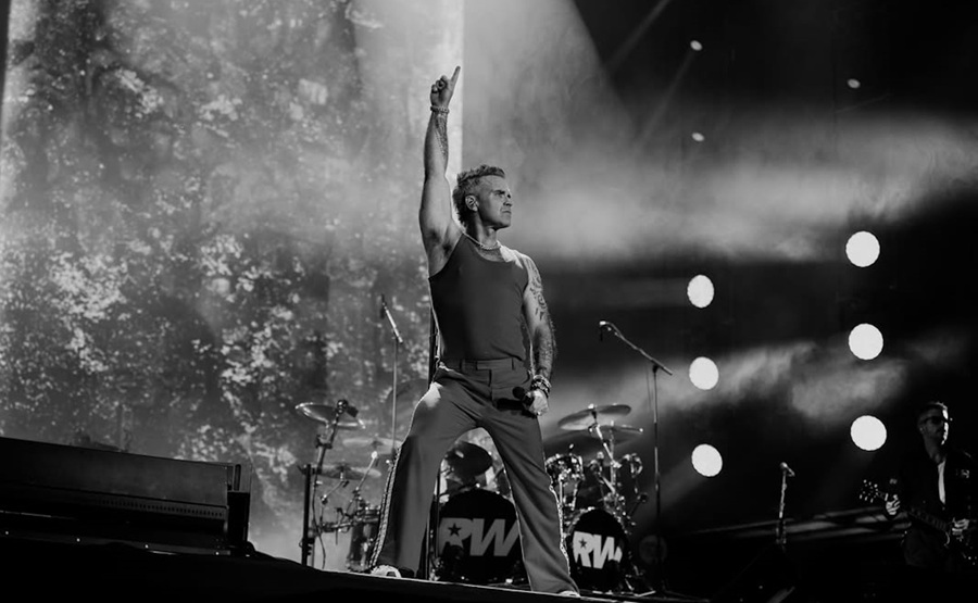 Inyecciones para bajar de peso le roban la visión al cantante Robbie Williams