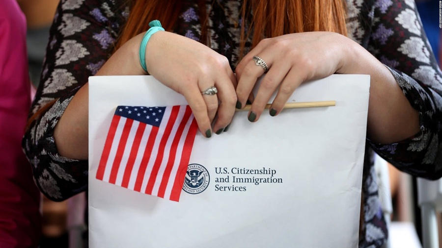 Por orden de Trump, Estados Unidos negará visas a viejos, diabéticos y obesos