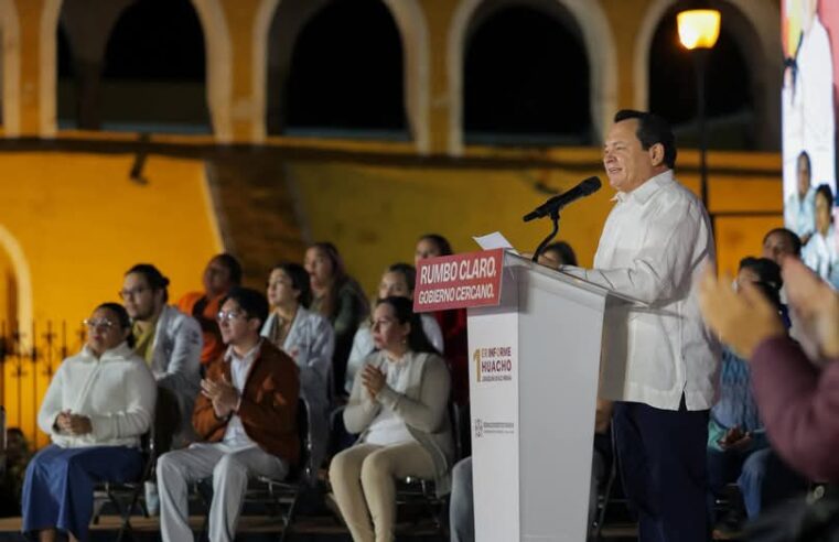 Díaz Mena rinde cuentas en Izamal