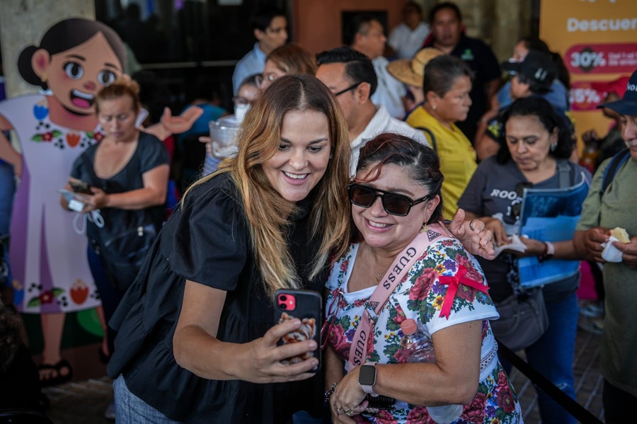 Comienza 2026 y ya está en proceso de licitación la repavimentación para 26 colonias de Mérida: Cecilia Patrón