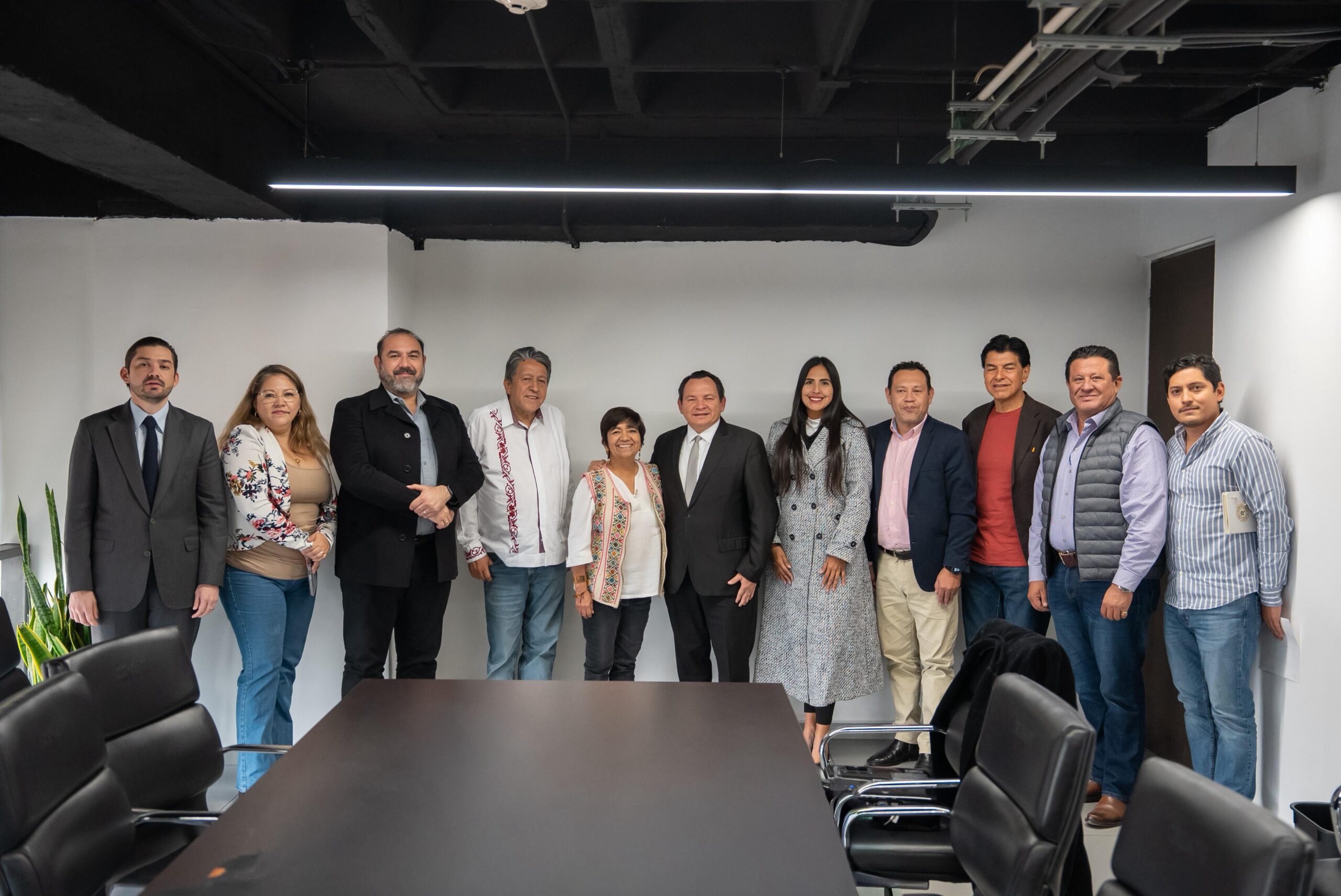 Revisan avances del programa Viviendas para el Bienestar