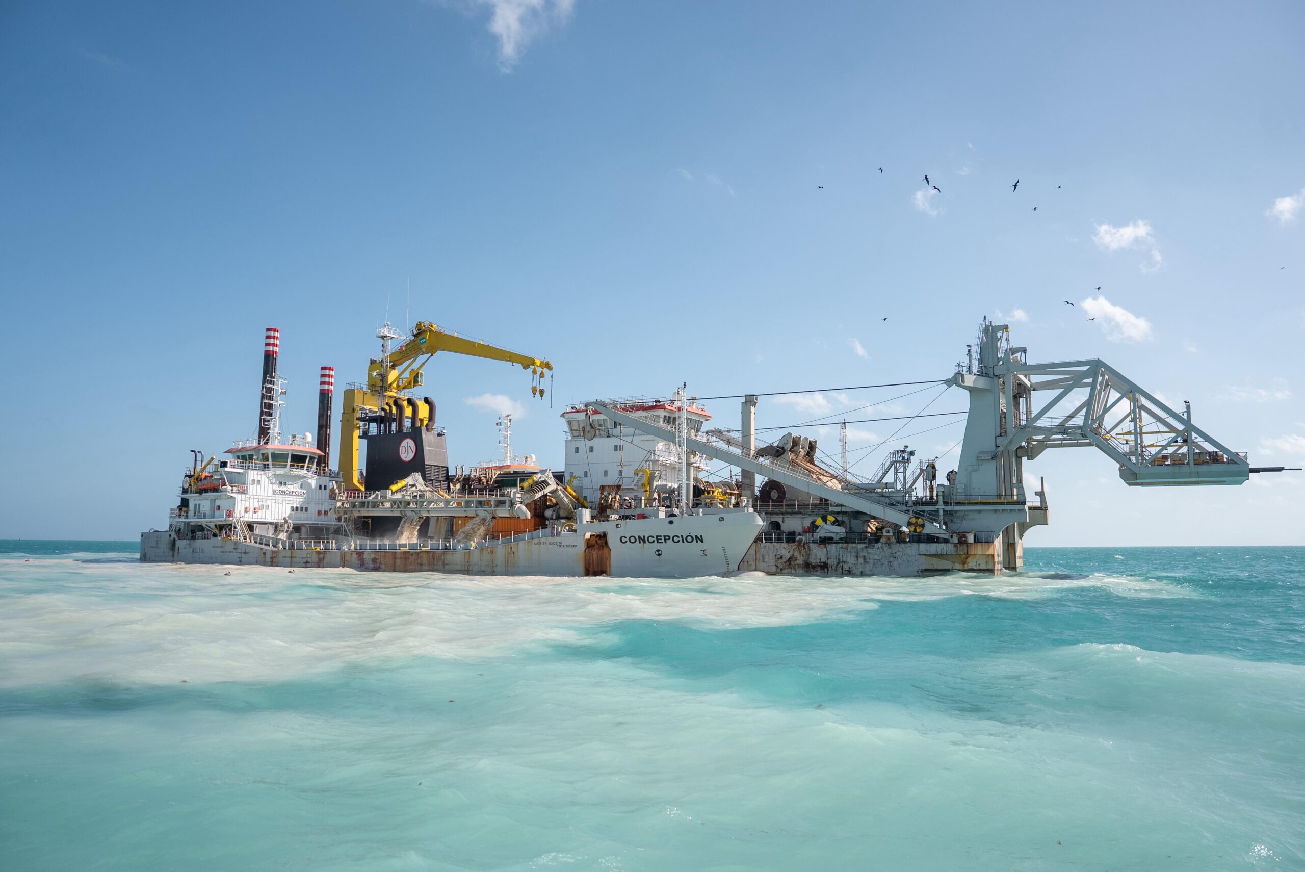 Supervisan fase final de ampliación del Puerto de Altura