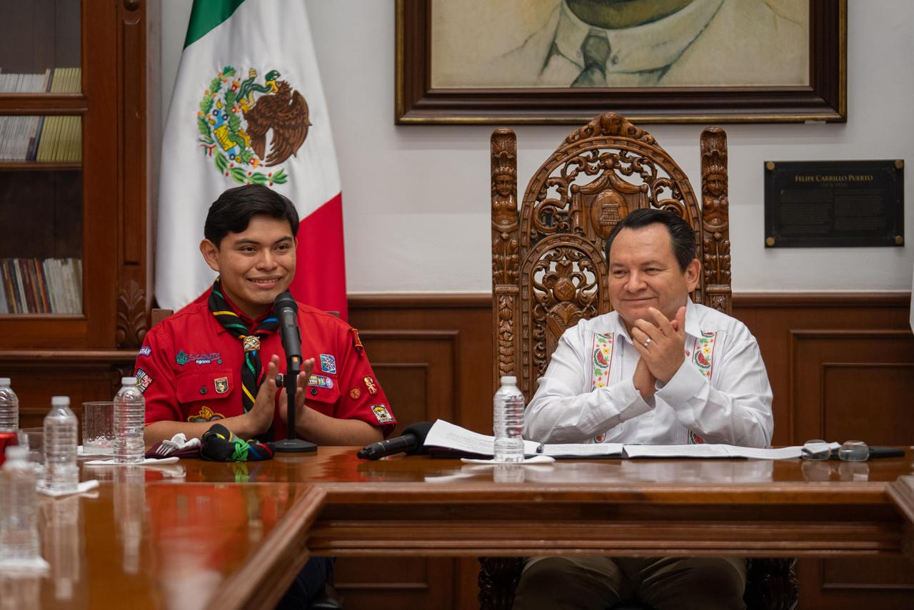 Joven scout asume como Gobernador por un Día en Yucatán