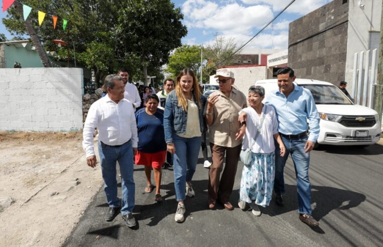 Cecilia Patrón entrega calles repavimentadas en el poniente de Mérida