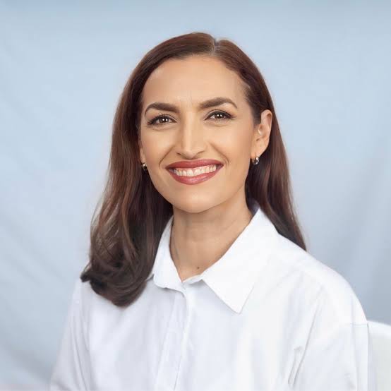 Renuncia Geovanna Campos al gobierno de Huacho Díaz