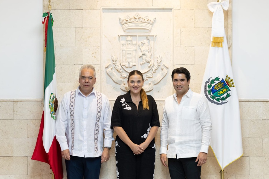 Cecilia Patrón recibe visita de presidente nacional de restauranteros
