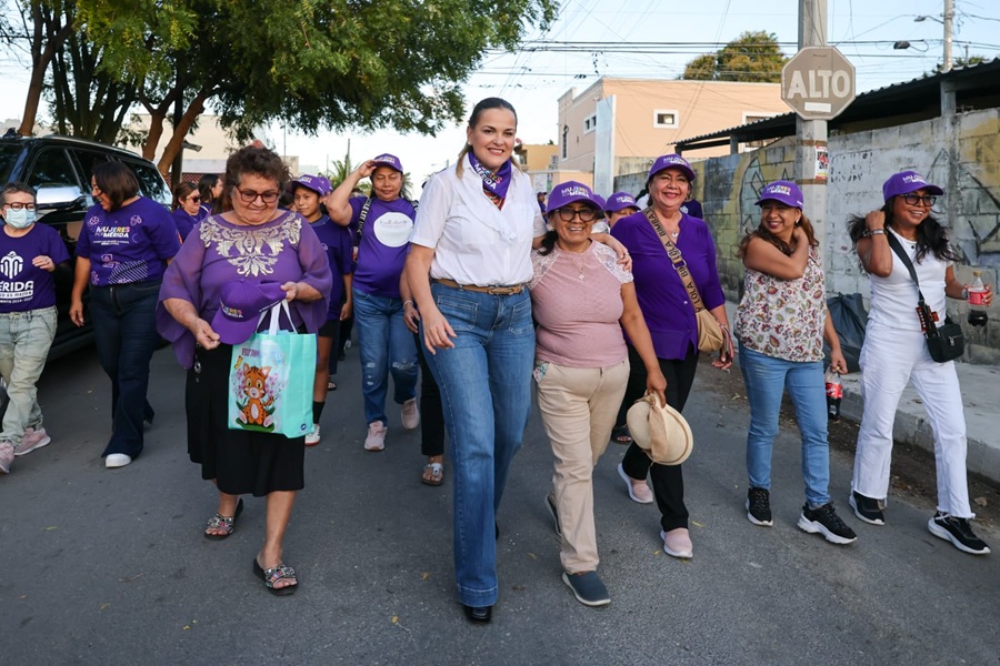 Conmemora Cecilia Patrón el 8M y reafirma el compromiso del Ayuntamiento con las mujeres